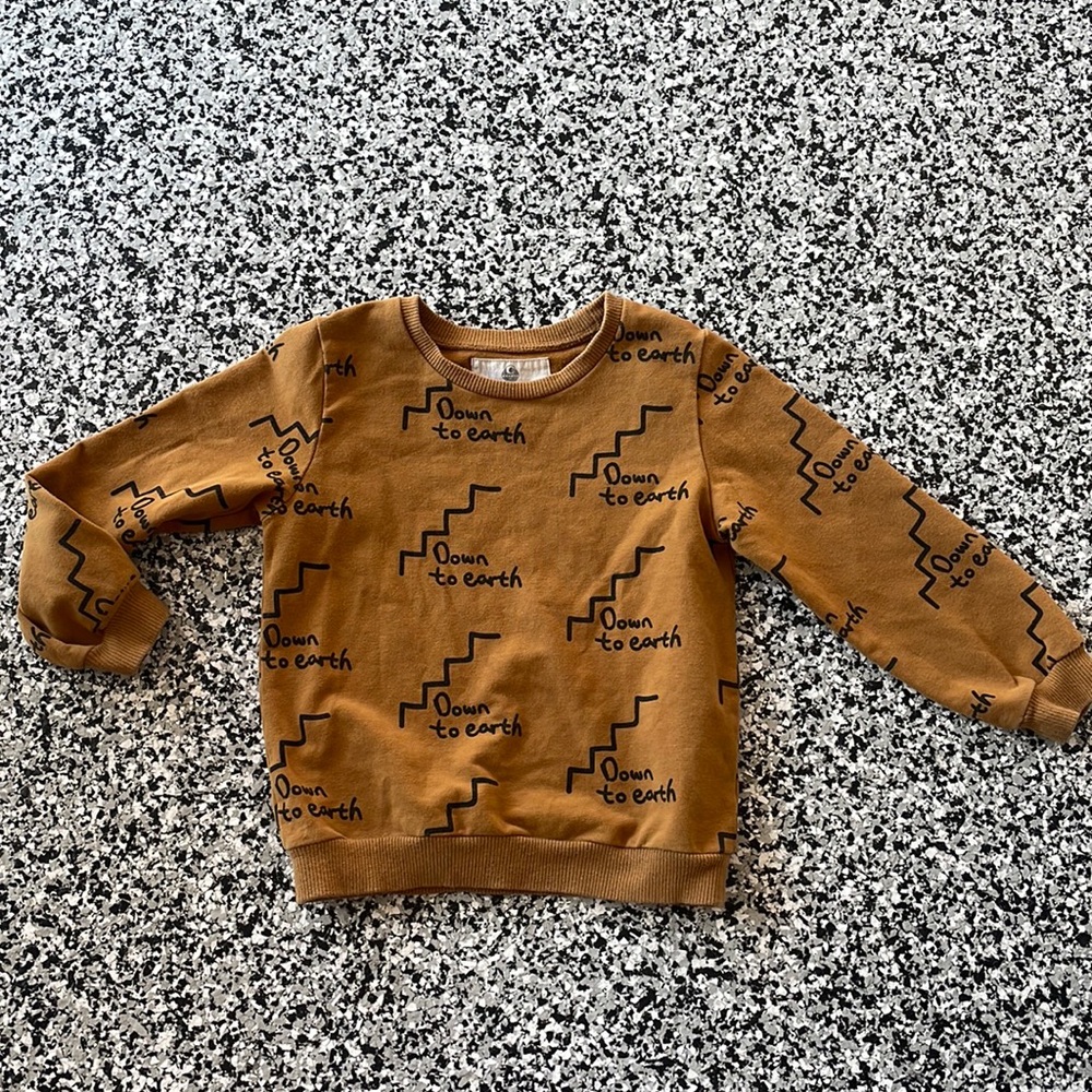 Boys size 4 crew neck 100% organic cotton